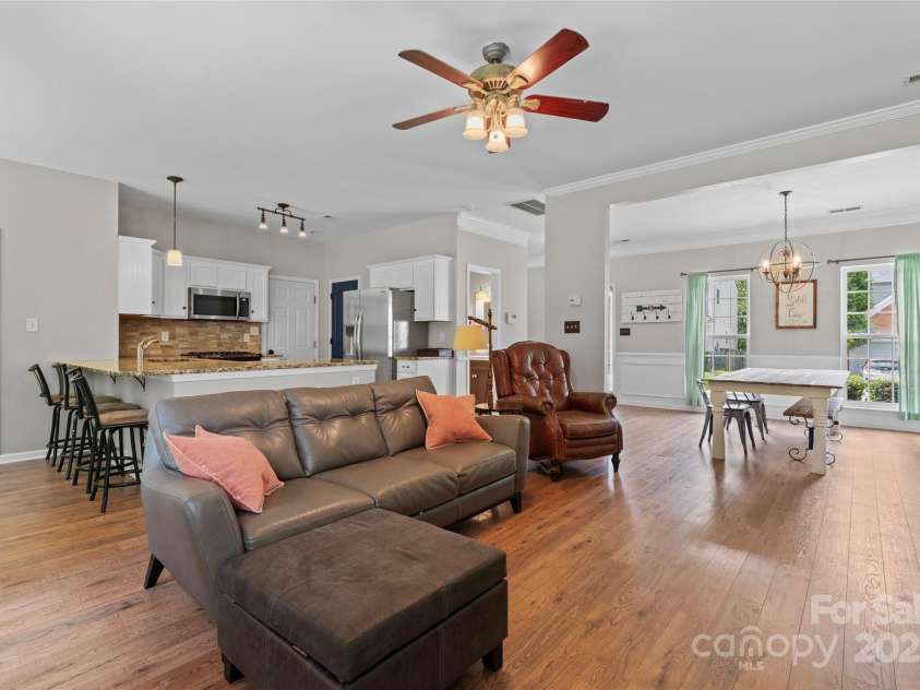 13430 Norseman Lane, Huntersville, NC 28078.  MLS# CAR4256800, YatesRealty ID 18821. 