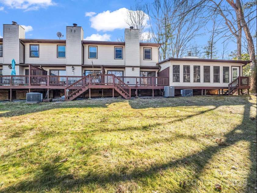 60 Vista View Court, Etowah, NC 28729.  MLS# CAR4217960, YatesRealty ID 18822. 