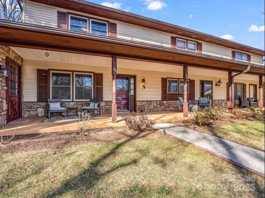60 Vista View Court, Etowah, NC 28729.  MLS# CAR4217960, YatesRealty ID 18822. 