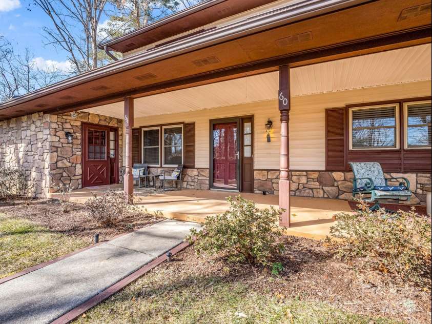 60 Vista View Court, Etowah, NC 28729.  MLS# CAR4217960, YatesRealty ID 18822. 