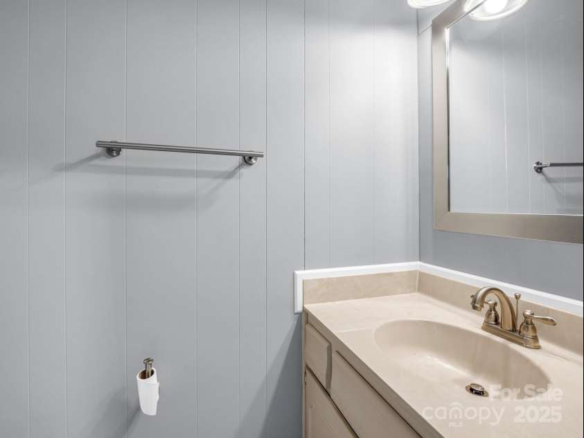 60 Vista View Court, Etowah, NC 28729.  MLS# CAR4217960, YatesRealty ID 18822. Main Level Half Bath