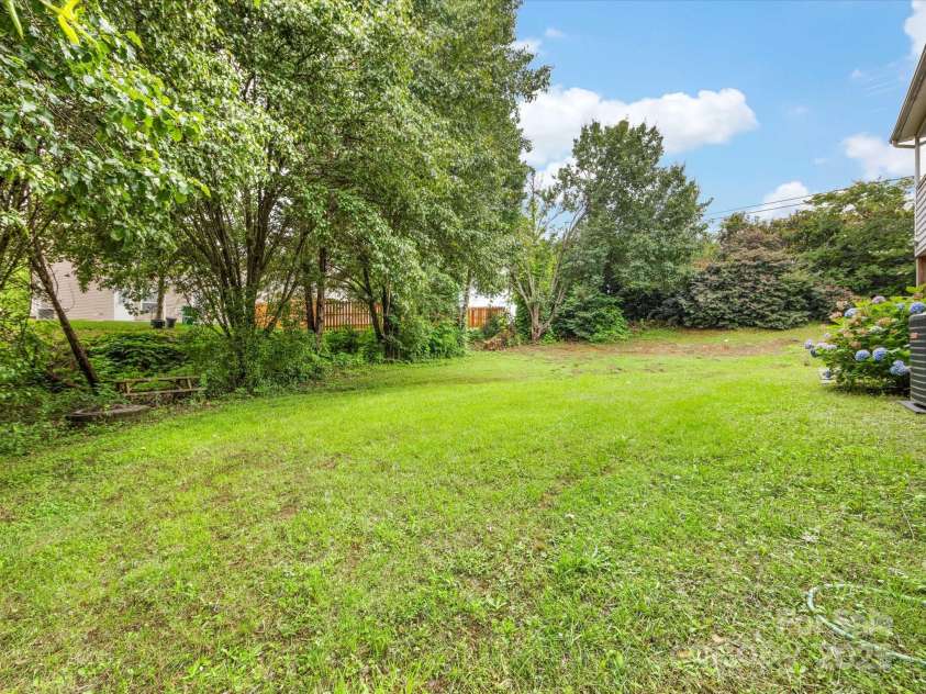 12529 Old Timber Road, Charlotte, NC 28269.  MLS# CAR4265449, YatesRealty ID 18823. Backyard