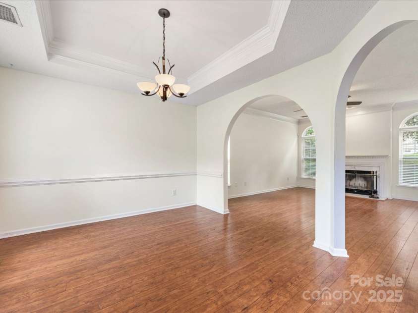 12529 Old Timber Road, Charlotte, NC 28269.  MLS# CAR4265449, YatesRealty ID 18823. Dining room