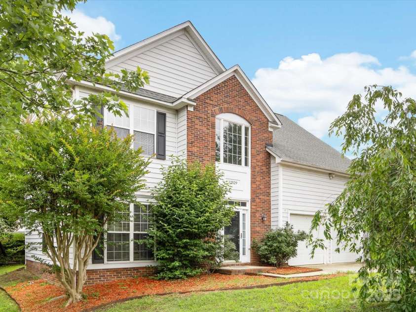 12529 Old Timber Road, Charlotte, NC 28269.  MLS# CAR4265449, YatesRealty ID 18823. Front exterior