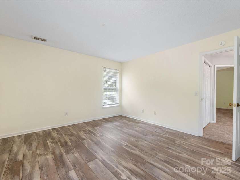 12529 Old Timber Road, Charlotte, NC 28269.  MLS# CAR4265449, YatesRealty ID 18823. Guest bedroom