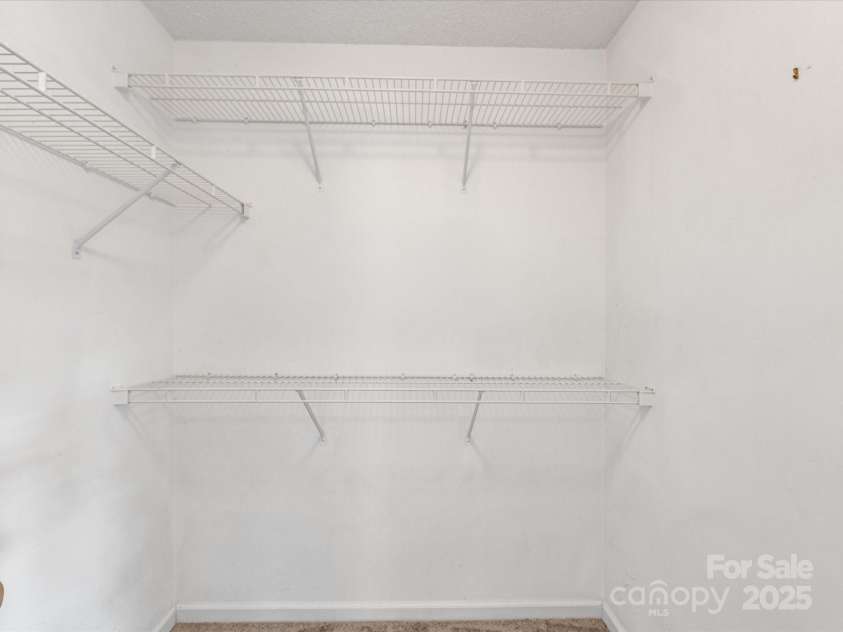 12529 Old Timber Road, Charlotte, NC 28269.  MLS# CAR4265449, YatesRealty ID 18823. Primary walk in closet