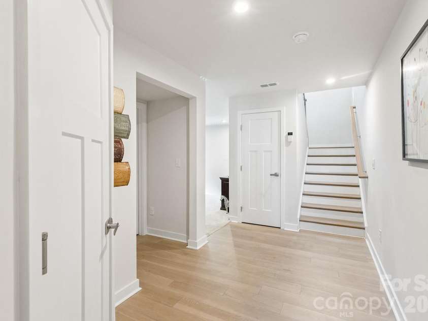 9866 Oaklawn Boulevard, Huntersville, NC 28078.  MLS# CAR4368948, YatesRealty ID 18824. 