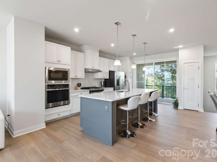 9866 Oaklawn Boulevard, Huntersville, NC 28078.  MLS# CAR4368948, YatesRealty ID 18824. 