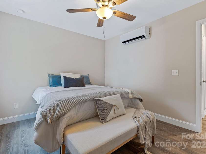 104 Forest Fern Lane, Alexander, NC 28701.  MLS# CAR4235359, YatesRealty ID 18825. 