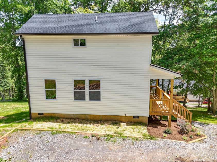 104 Forest Fern Lane, Alexander, NC 28701.  MLS# CAR4235359, YatesRealty ID 18825. 