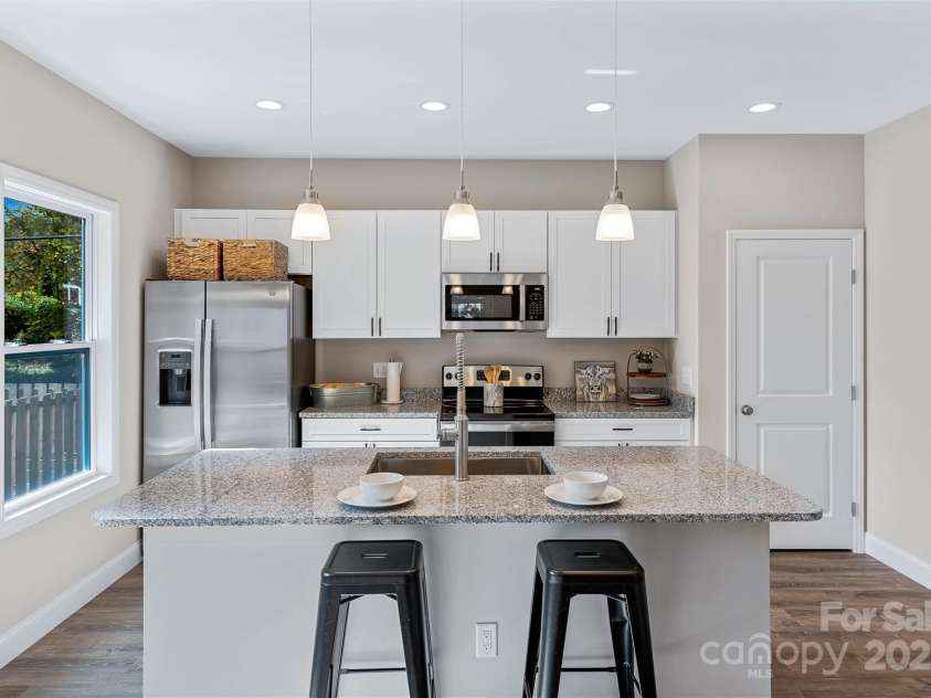 104 Forest Fern Lane, Alexander, NC 28701.  MLS# CAR4235359, YatesRealty ID 18825. 