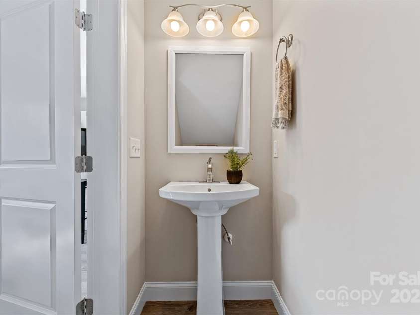 104 Forest Fern Lane, Alexander, NC 28701.  MLS# CAR4235359, YatesRealty ID 18825. 