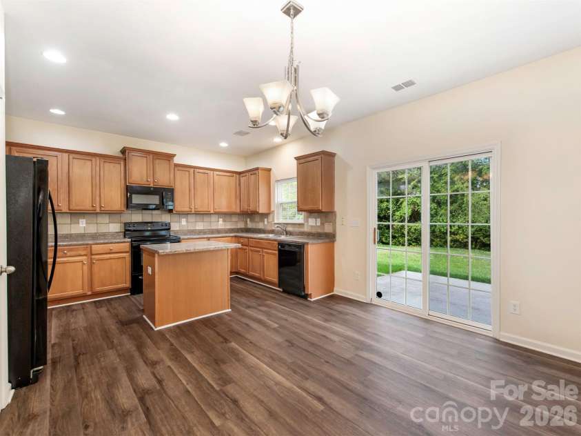 6507 Hermsley Road, Charlotte, NC 28278.  MLS# CAR4369896, YatesRealty ID 18825. 