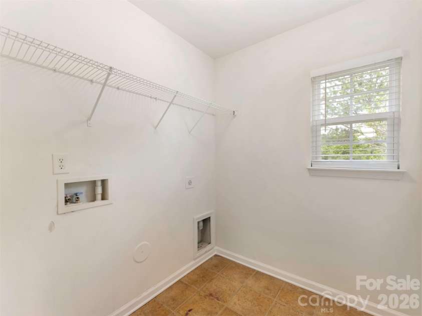 6507 Hermsley Road, Charlotte, NC 28278.  MLS# CAR4369896, YatesRealty ID 18825. 