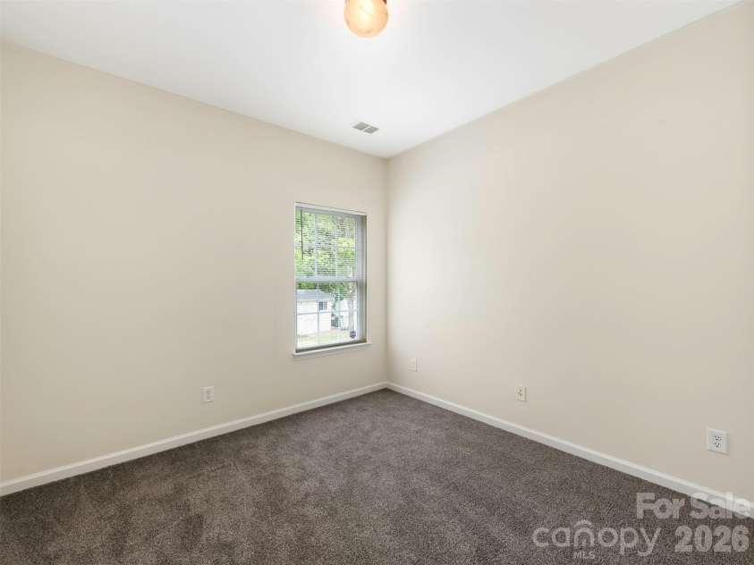 6507 Hermsley Road, Charlotte, NC 28278.  MLS# CAR4369896, YatesRealty ID 18825. 