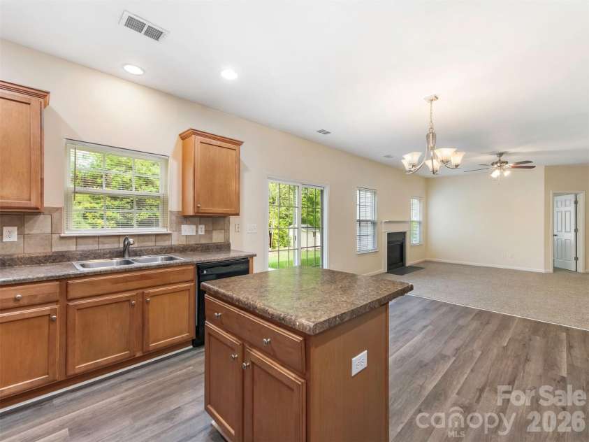 6507 Hermsley Road, Charlotte, NC 28278.  MLS# CAR4369896, YatesRealty ID 18825. 