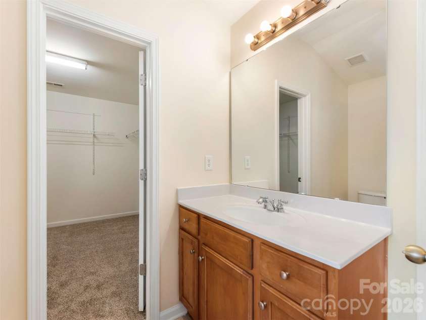 6507 Hermsley Road, Charlotte, NC 28278.  MLS# CAR4369896, YatesRealty ID 18825. 