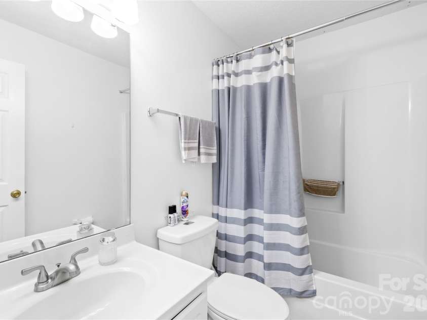 3720 Maggie Laney Drive, Charlotte, NC 28216.  MLS# CAR4353749, YatesRealty ID 18826. 