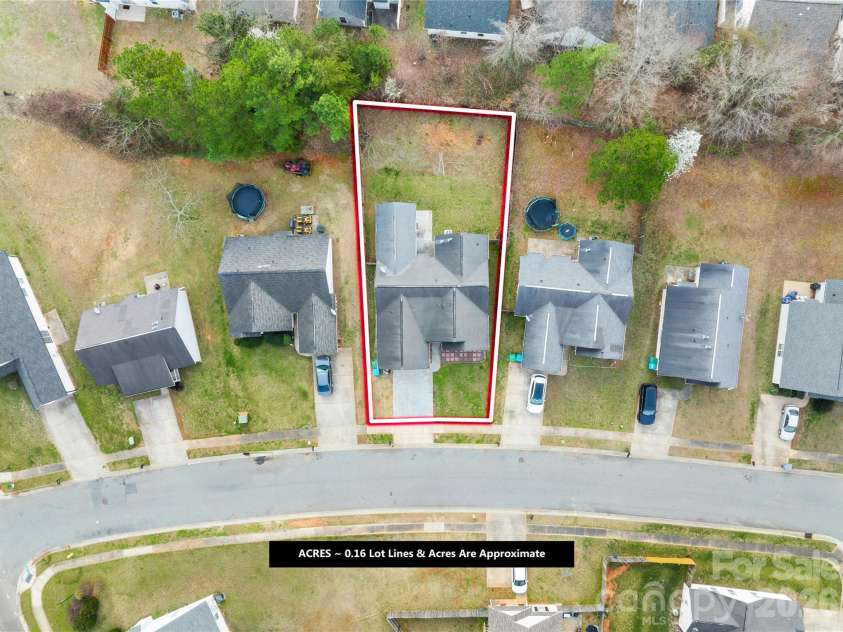 3720 Maggie Laney Drive, Charlotte, NC 28216.  MLS# CAR4353749, YatesRealty ID 18826. 