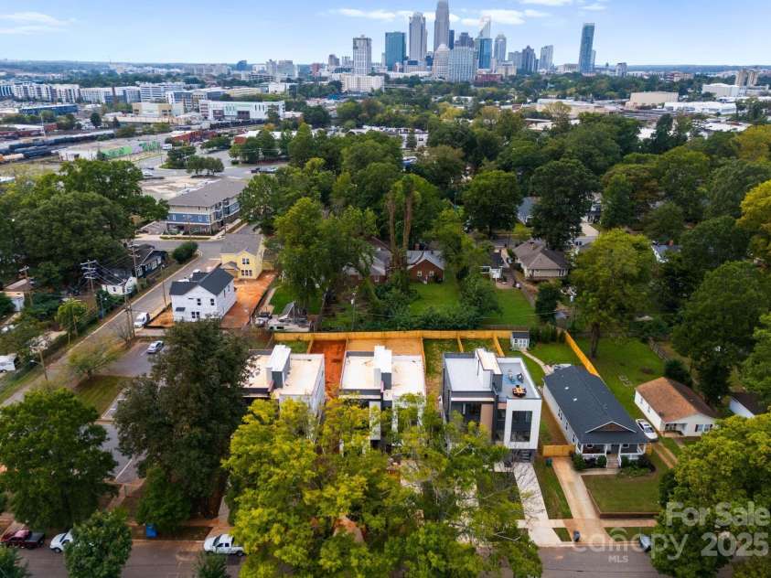 209 Keswick Avenue, Charlotte, NC 28206.  MLS# CAR4269621, YatesRealty ID 18827. 