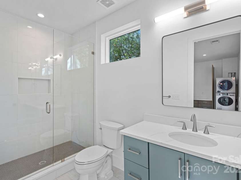 209 Keswick Avenue, Charlotte, NC 28206.  MLS# CAR4269621, YatesRealty ID 18827. 