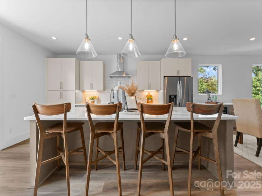 209 Keswick Avenue, Charlotte, NC 28206.  MLS# CAR4269621, YatesRealty ID 18827. Not of actual home. This is the model home.