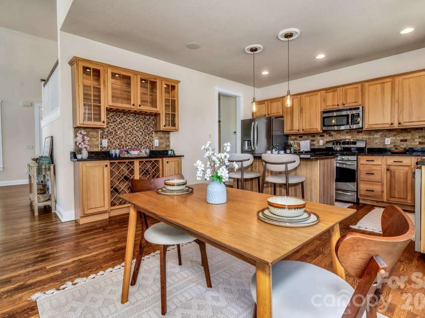 213 Nut Hatch Loop, Arden, NC 28704.  MLS# CAR4366811, YatesRealty ID 18827. 