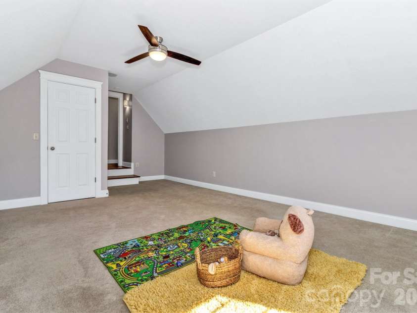 213 Nut Hatch Loop, Arden, NC 28704.  MLS# CAR4366811, YatesRealty ID 18827. Third Bedroom