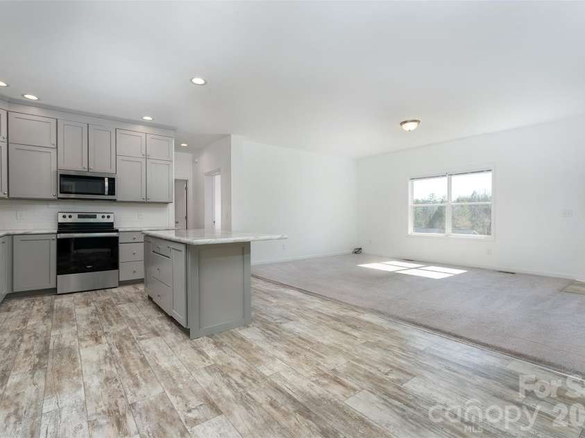 138 Indian Paintbrush Lane, Alexander, NC 28701.  MLS# CAR4363906, YatesRealty ID 18829. 