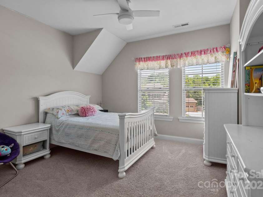 2414 Madeira Circle, Waxhaw, NC 28173.  MLS# CAR4260141, YatesRealty ID 18830. 