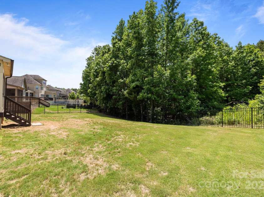 2414 Madeira Circle, Waxhaw, NC 28173.  MLS# CAR4260141, YatesRealty ID 18830. 