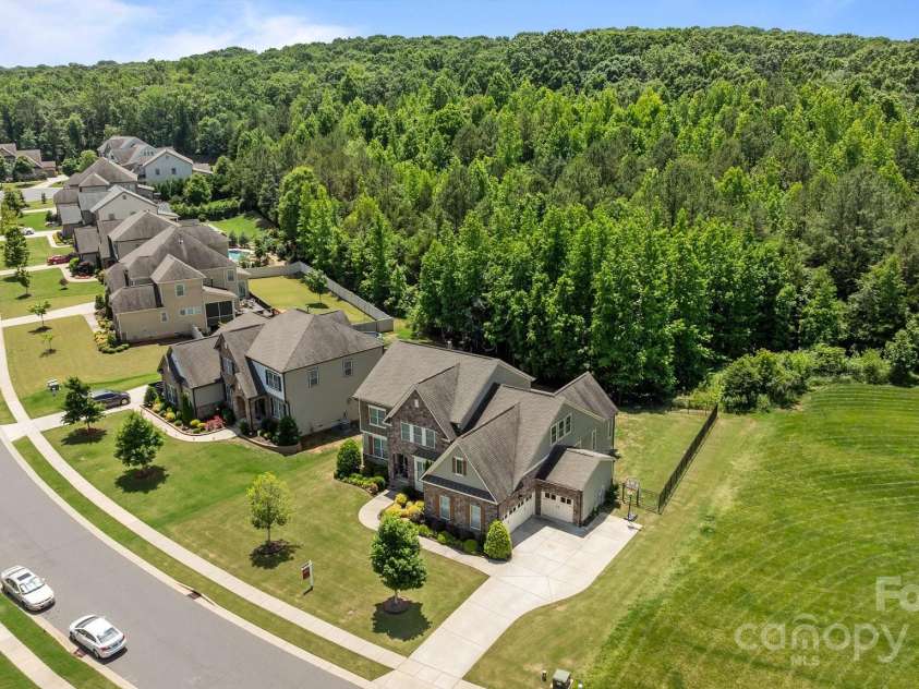 2414 Madeira Circle, Waxhaw, NC 28173.  MLS# CAR4260141, YatesRealty ID 18830. 