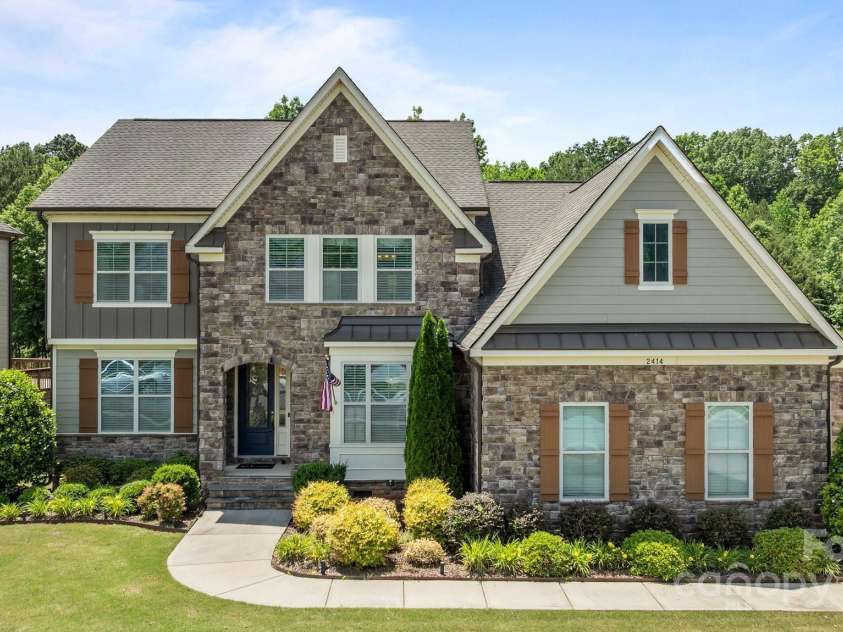 2414 Madeira Circle, Waxhaw, NC 28173.  MLS# CAR4260141, YatesRealty ID 18830. 