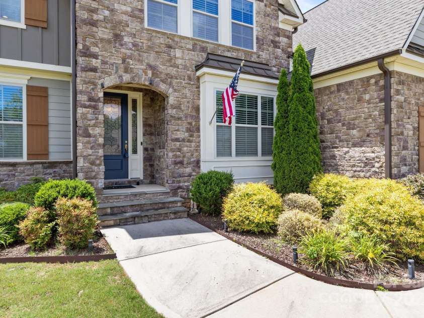 2414 Madeira Circle, Waxhaw, NC 28173.  MLS# CAR4260141, YatesRealty ID 18830. 