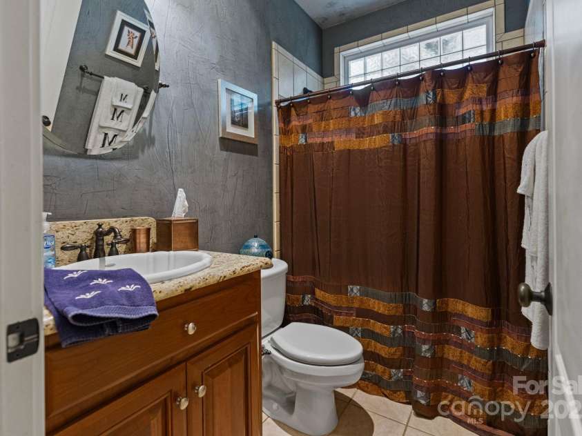 2590 Berne Lane, Sherrills Ford, NC 28673.  MLS# CAR4269727, YatesRealty ID 18831. 