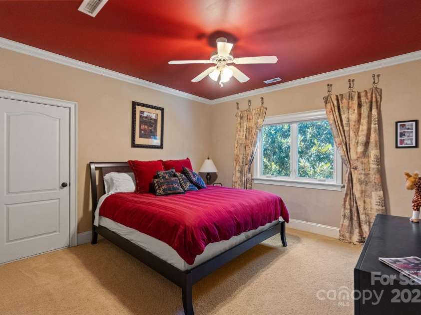 2590 Berne Lane, Sherrills Ford, NC 28673.  MLS# CAR4269727, YatesRealty ID 18831. 