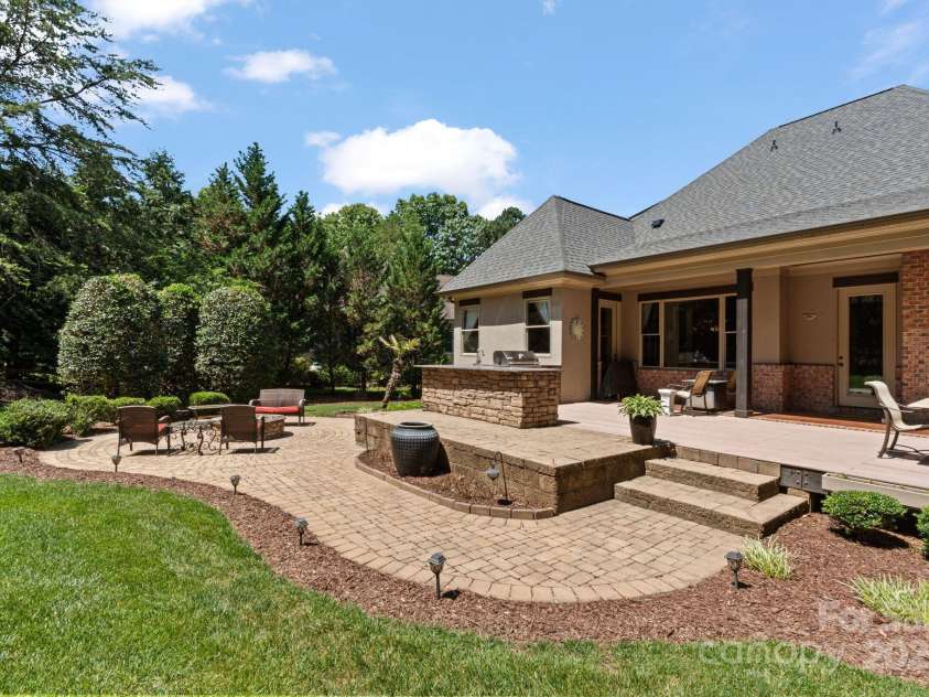 2590 Berne Lane, Sherrills Ford, NC 28673.  MLS# CAR4269727, YatesRealty ID 18831. 