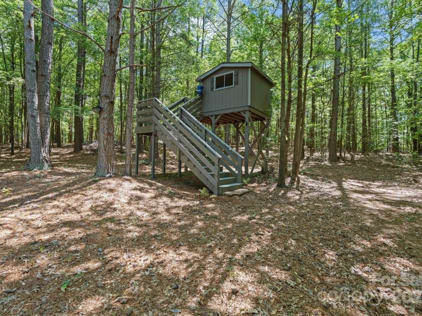 2590 Berne Lane, Sherrills Ford, NC 28673.  MLS# CAR4269727, YatesRealty ID 18831. 