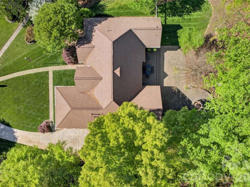 3336 Colvard Park Way, Charlotte, NC 28269.  MLS# CAR4368461, YatesRealty ID 18831. Birds Eye View