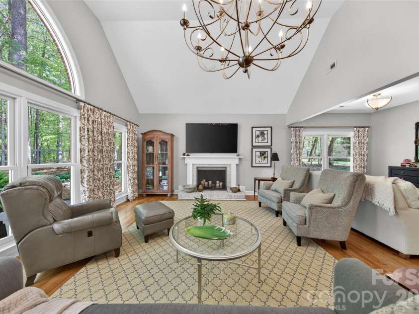 3336 Colvard Park Way, Charlotte, NC 28269.  MLS# CAR4368461, YatesRealty ID 18831. Fireplace