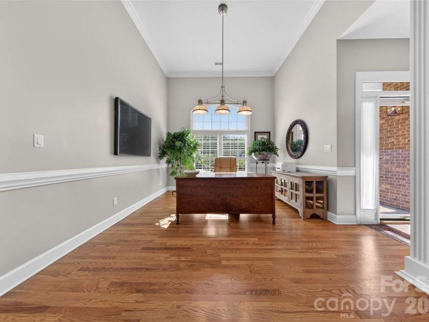 3336 Colvard Park Way, Charlotte, NC 28269.  MLS# CAR4368461, YatesRealty ID 18831. Flexible Study