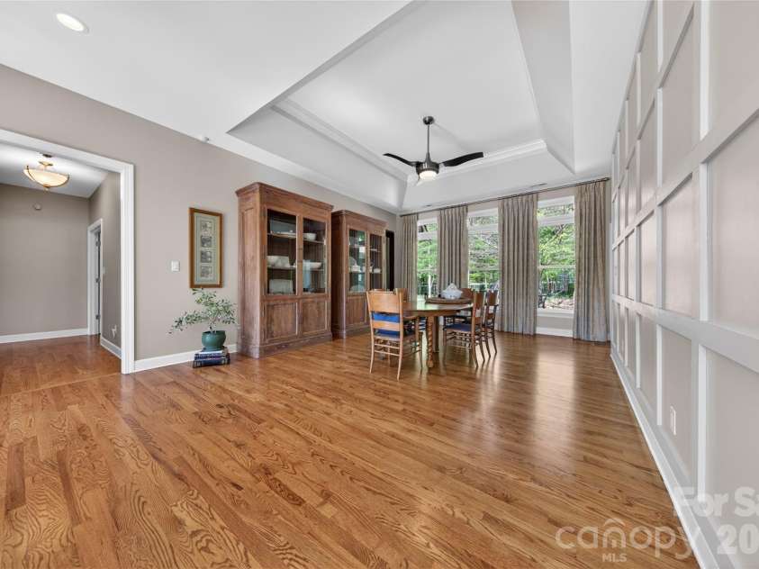 3336 Colvard Park Way, Charlotte, NC 28269.  MLS# CAR4368461, YatesRealty ID 18831. Tray Ceiling