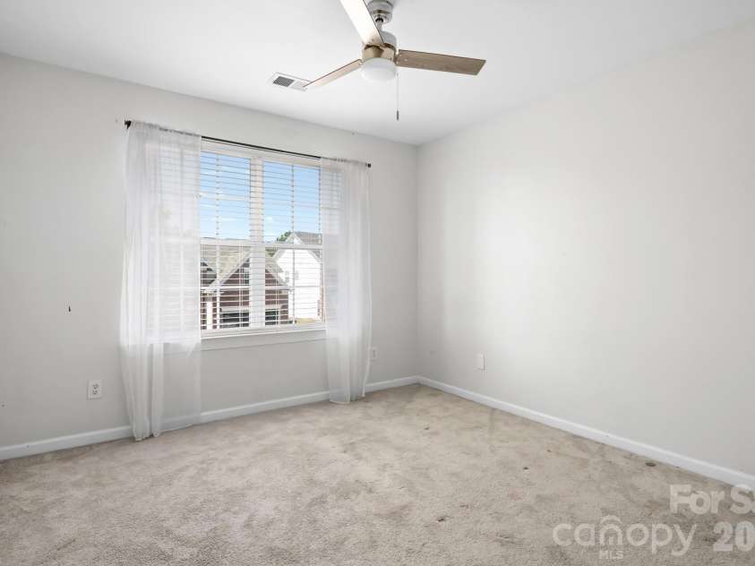 1600 Dartmoor Avenue, Concord, NC 28027.  MLS# CAR4346996, YatesRealty ID 18832. 