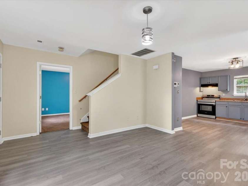 2304 Juniper Drive, Charlotte, NC 28269.  MLS# CAR4376071, YatesRealty ID 18833. 