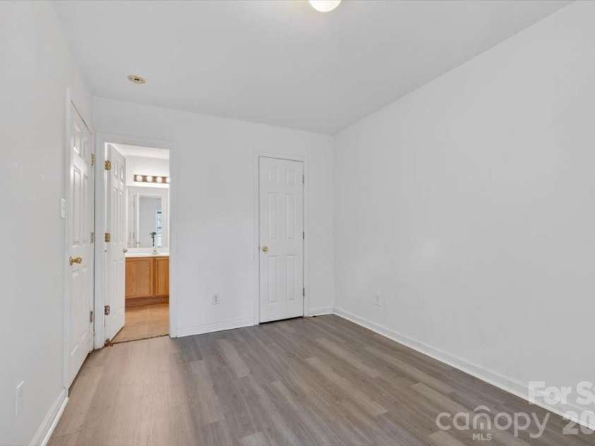 2304 Juniper Drive, Charlotte, NC 28269.  MLS# CAR4376071, YatesRealty ID 18833. 