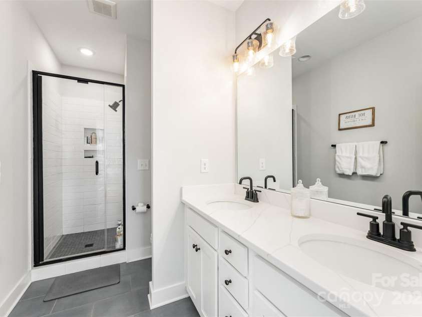 223 Bruns Avenue, Charlotte, NC 28208.  MLS# CAR4269292, YatesRealty ID 18834. 