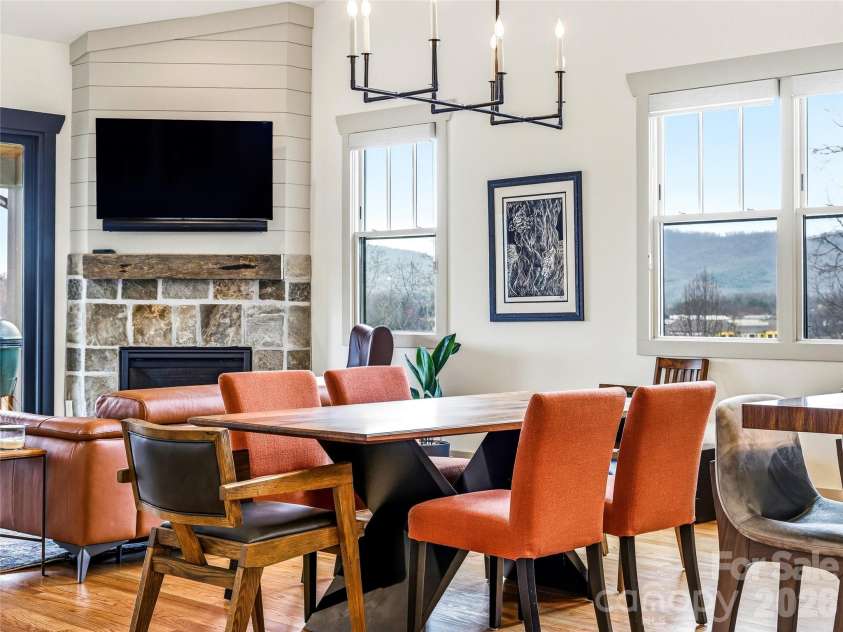 80 Caledonia Road, Asheville, NC 28803.  MLS# CAR4357837, YatesRealty ID 18834. 