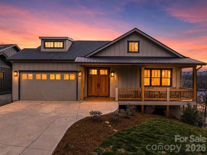 80 Caledonia Road, Asheville, NC 28803.  MLS# CAR4357837, YatesRealty ID 18834. 