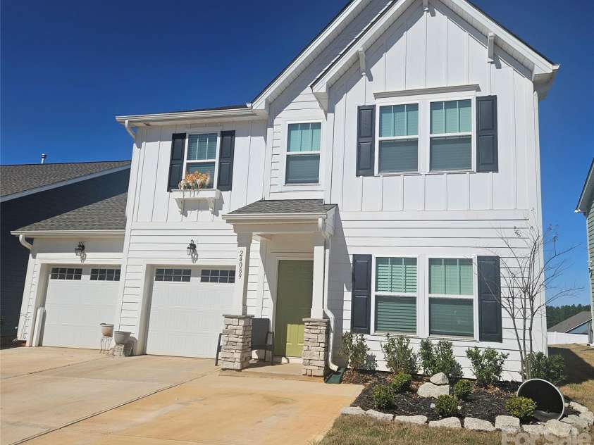 24089 Sailfish Drive, Lancaster, SC 29720.  MLS# CAR4357005, YatesRealty ID 18835. Front of home