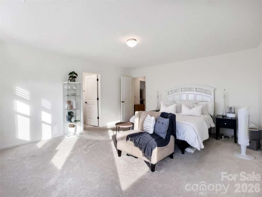 24089 Sailfish Drive, Lancaster, SC 29720.  MLS# CAR4357005, YatesRealty ID 18835. Spacious primary bedroom ensuite